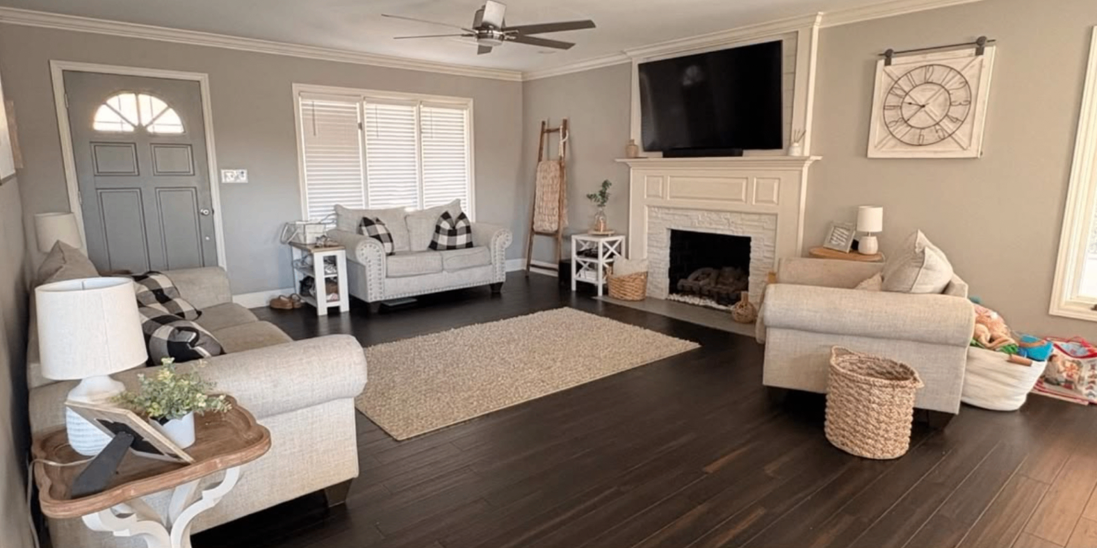 Same living room tidied and cleaned by LH Cleaning
